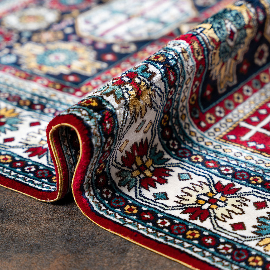 "Orduj" silk carpet